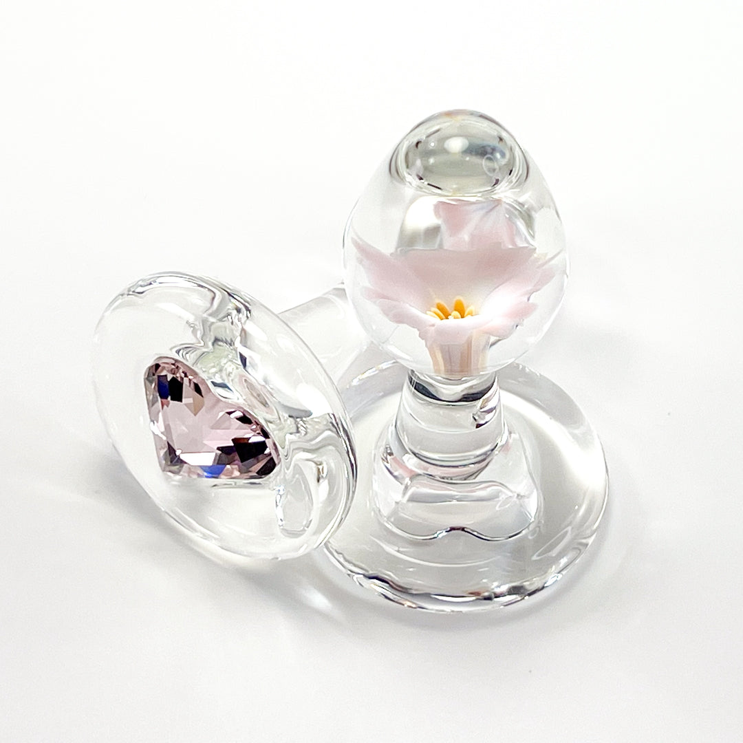 Crystal Delights Twisted Heart Flower Plug Bulb and Base